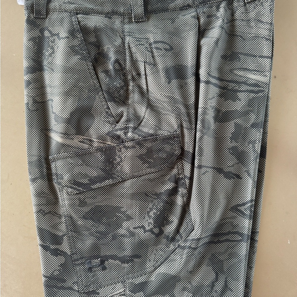 Under Armour Black and Gray Pants